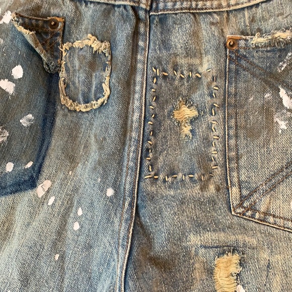 Magnolia Pearl Cotten Minor Paint Splatter Jeans - Picture 15 of 15